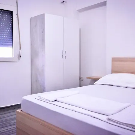 Kristi's * Golem (Tirana)